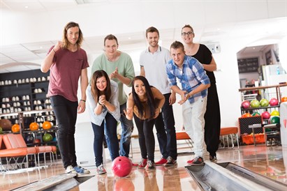 MK Bowling Poznań – 2h Gry w Kręgle dla Grupy