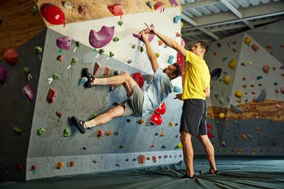 Pierwsze kroki w boulderingu z instruktorem w Łodzi – 75 minut