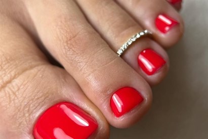 Pedicure hybrydowy i rytuał pielęgnacyjny twarzy - Ninails & Beauty Warszawa
