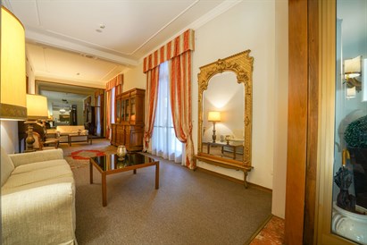 Toskania dla 2 osób – Hotel Cappelli z basenem i wyżywieniem