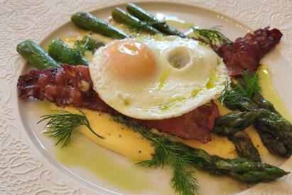 Kolacja w Restauracji Belle Epoque na przedmieściach Tarnowa