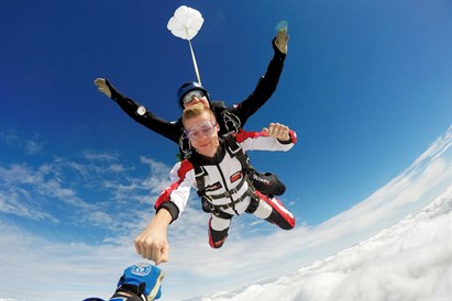 Skok ze spadochronem LOW-COST z filmowaniem -Wrocław (Mirosławice)