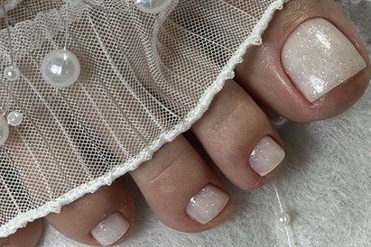 Pedicure hybrydowy i rytuał pielęgnacyjny twarzy - Ninails & Beauty Warszawa