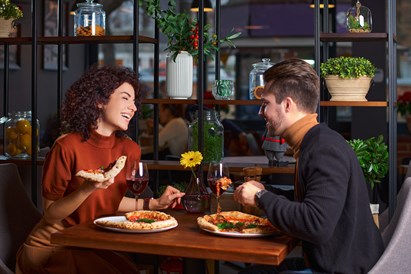 Włoska kolacja dla dwojga w San Giovanni – pizza w klimacie Kampanii