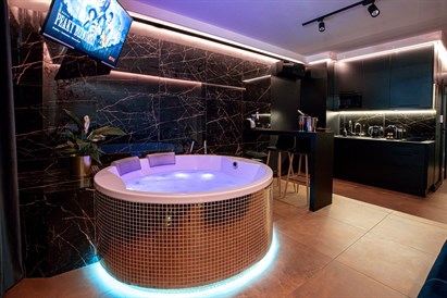Apartament Executive z jacuzzi i sauną dla dwojga – Kraków