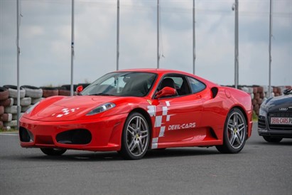 Pojedynek marzeń Devil-Cars: Audi vs Lambo vs Ferrari vs Nissan!