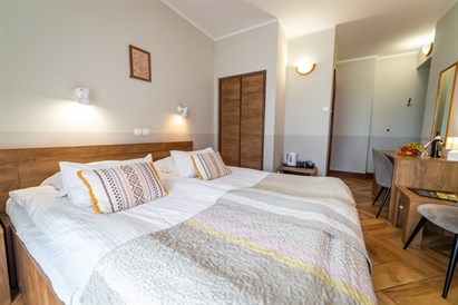 Romantyczny Weekend z Kolacją w Hotelu Solar Palace nad Jeziorem