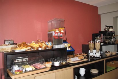 Romantyczny weekend w Paryżu dla dwojga – Source Hotel Paris