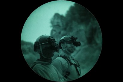 Nocna wycieczka z noktowizorem pod Krakowem – prezent w świecie cieni!