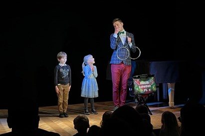 Teatr Magii – rodzinny voucher na spektakl iluzji (2+2)