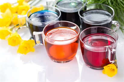 Warsztaty tworzenia tęczy z herbat i ziół – degustacja w Krakowie