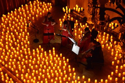 Koncert przy świecach w Toruniu– 60 minut muzycznych emocji