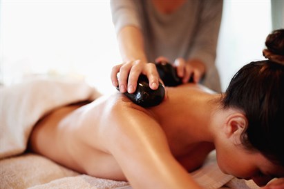 Masaż gorącymi kamieniami dla dwojga w Sayumi Beauty & Spa Lublin