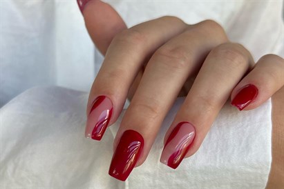 Manicure hybrydowy i laminacja rzęs - This is Love Beauty Salon Warszawa
