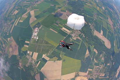 Skok ze spadochronem LOW-COST z filmowaniem -Wrocław (Mirosławice)