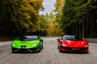 Pojedynek Ferrari F8 Tributo vs Lamborghini Huracan