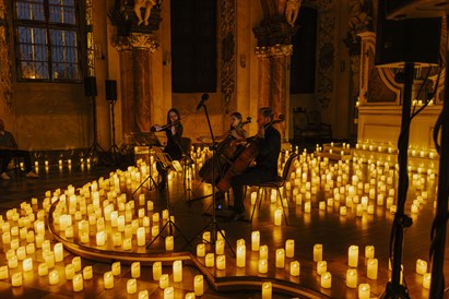 Koncert przy świecach w Bydgoszczy - 60 minut muzycznych emocji