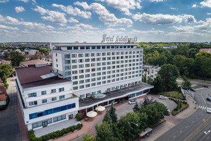 Nocleg dla Dwojga w Hotelu Gołębiewski w Białymstoku z dostępem do Parku Wodnego Tropikana