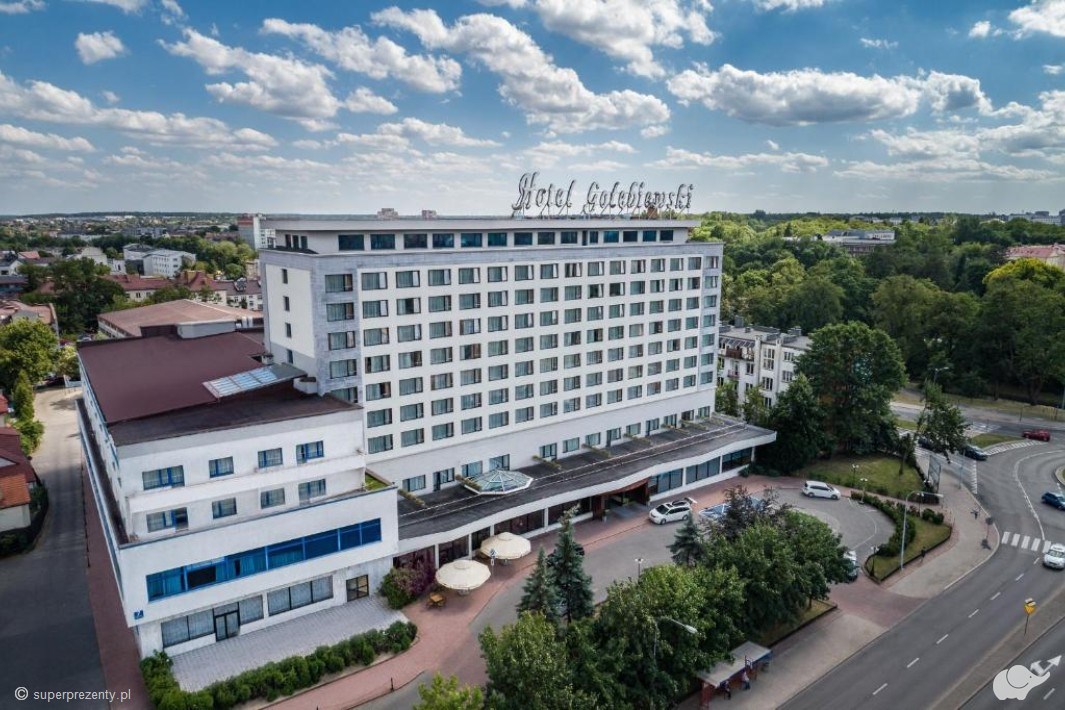 Nocleg dla Dwojga w Hotelu Gołębiewski w Białymstoku z dostępem do Parku Wodnego Tropikana