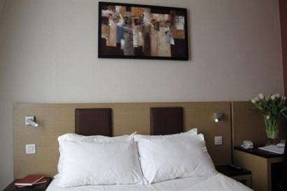 Romantyczny weekend w Paryżu dla dwojga – Source Hotel Paris