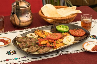 Bliskowschodnia kolacja dla dwojga – smaki Libanu w Fenicji