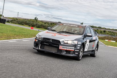 Jazda Mitsubishi Lancer EVO X z filmowaniem