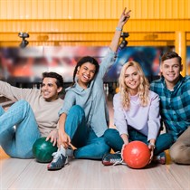 MK Bowling Poznań – 2h Gry w Kręgle dla Grupy