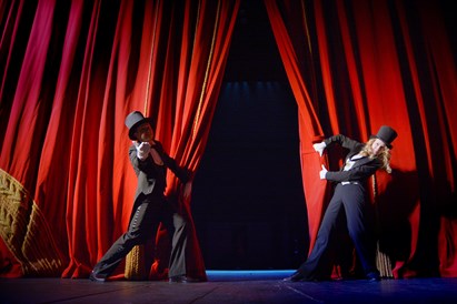 Teatr Kamienica Warszawa - voucher na spektakl - Biletomat