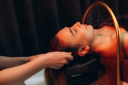 Head Spa GOLDEN dla dwojga w Berne Academy – luksusowy relaks