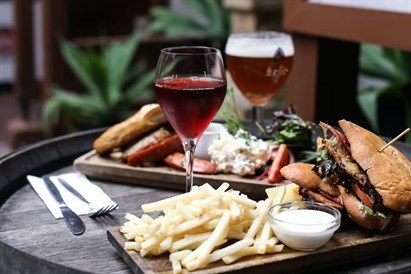Romantyczna kolacja w Loft Bistro – wyjątkowe miejsce i smaki!