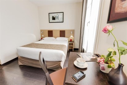 Romantyczny weekend w Paryżu dla dwojga – Source Hotel Paris