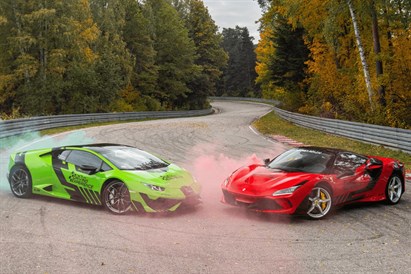 Pojedynek Ferrari F8 Tributo vs Lamborghini Huracan