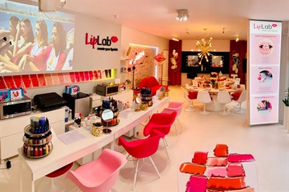 Lip Experience: stwórz własną szminkę w Lip Lab w Warszawie!