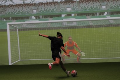 Champions Skills Lab dla 10 osób – 120 min treningu w ośrodku Legii!