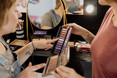 Indywidualna lekcja makijażu z wizażystką w Lip Lab Warszawa