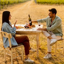 Romantyczne zwiedzanie Winnicy Dwórzno z degustacją - mazowiecka Toskania dla dwojga