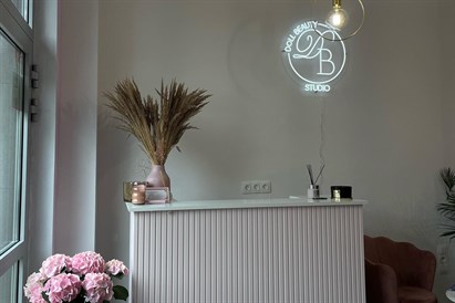 Pedicure hybrydowy - Doll Beauty Studio Kraków