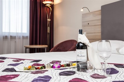 Romantyczny pobyt w Hotelu Galaxy w Krakowie