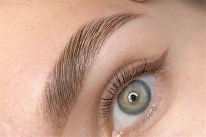 Rytuał perfekcyjnych brwi - This is Love Beauty Salon Warszawa