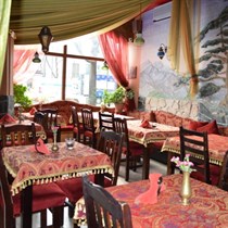 Bliskowschodnia kolacja dla dwojga – smaki Libanu w Fenicji