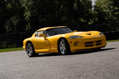 Jazda Dodge Viper z filmowaniem