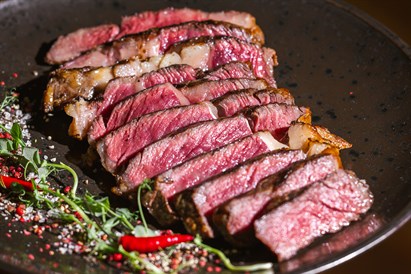 Magia steków w restauracji Moo Moo przy Szerokiej 3 w Krakowie