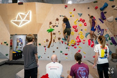 Bouldering dla dwojga z instruktorem + wejście open – VOLT Łódź