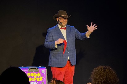 Teatr Magii – voucher na bilet ulgowy na spektakl iluzji!