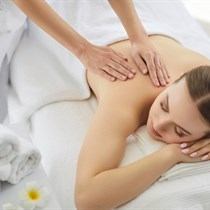 Masaż relaksacyjny we Wrocławiu – autorski rytuał w Sukoon Massage