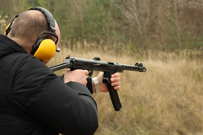 Strzelanie standardowe - niedzielne szkolenie na strzelnicy z instruktorem - Warszawa