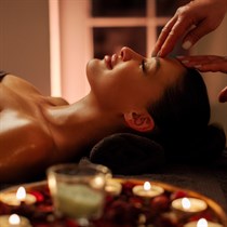 Świąteczny Dotyk Harmonii – masaż pleców, głowy, twarzy z aromaterapią