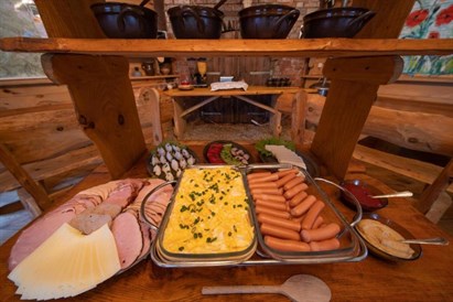 Pobyt w Bieszczadach ze spa – 2 noce w Osadzie Helonowo w Ropience