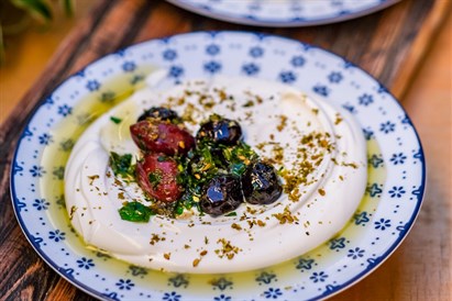 Orientalna kolacja dla dwojga – smak Bliskiego Wschodu w sercu Warszawy