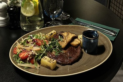 Kolacja w Restauracji Andromeda Alfa w Krakowie